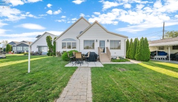 1551 Anchor Avenue, Port Clinton, 43452, 3 Bedrooms Bedrooms, ,3 BathroomsBathrooms,Residential,For Sale,Anchor,20262551