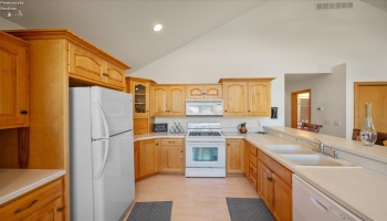 1551 Anchor Avenue, Port Clinton, 43452, 3 Bedrooms Bedrooms, ,3 BathroomsBathrooms,Residential,For Sale,Anchor,20262551