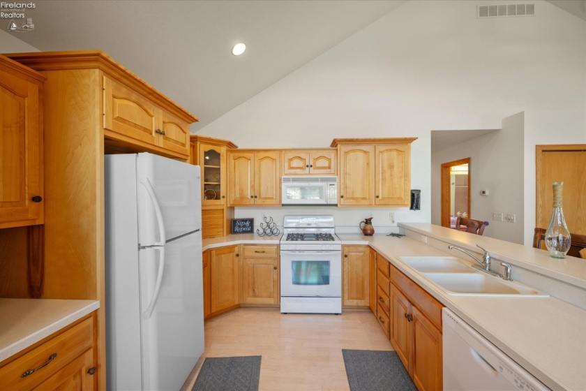 1551 Anchor Avenue, Port Clinton, 43452, 3 Bedrooms Bedrooms, ,3 BathroomsBathrooms,Residential,For Sale,Anchor,20262551