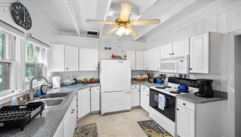 528 4th Street, Lakeside, 43440, 4 Bedrooms Bedrooms, ,2 BathroomsBathrooms,Residential,For Sale,4th,20262553
