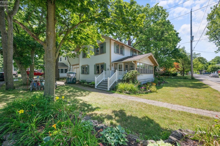 528 4th Street, Lakeside, 43440, 4 Bedrooms Bedrooms, ,2 BathroomsBathrooms,Residential,For Sale,4th,20262553