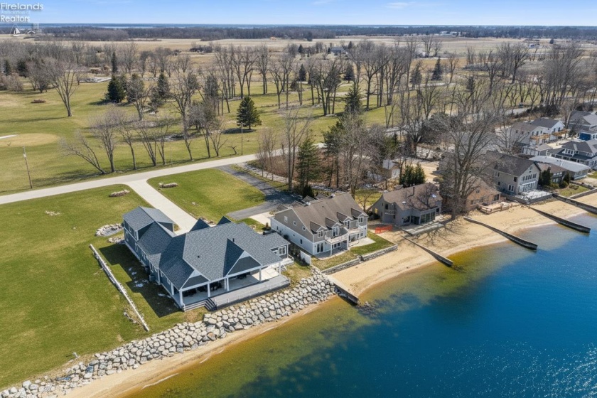2511 Sand Road, Port Clinton, 43452, 4 Bedrooms Bedrooms, ,4 BathroomsBathrooms,Residential,For Sale,Sand,20262555
