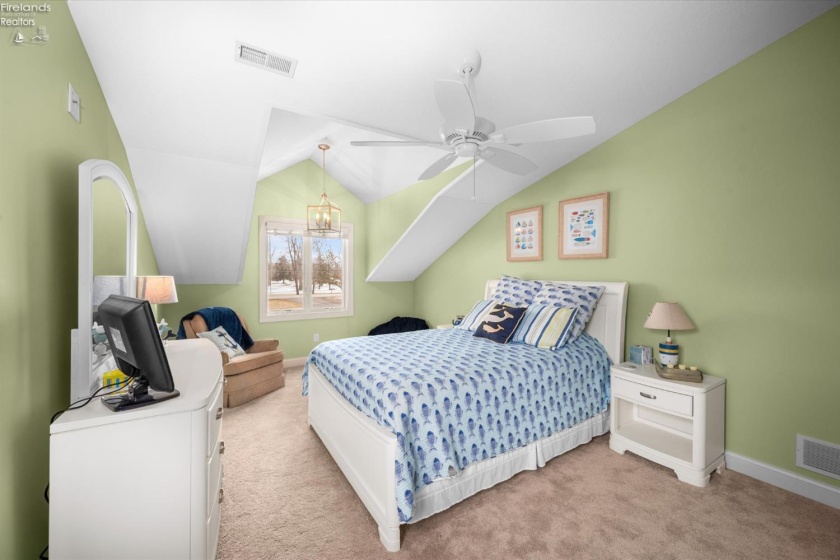 2513 Sand Road, Port Clinton, 43452, 3 Bedrooms Bedrooms, ,4 BathroomsBathrooms,Residential,For Sale,Sand,20262556