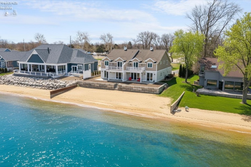 2513 Sand Road, Port Clinton, 43452, 3 Bedrooms Bedrooms, ,4 BathroomsBathrooms,Residential,For Sale,Sand,20262556