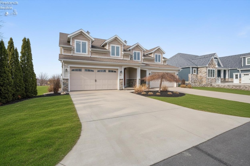 2513 Sand Road, Port Clinton, 43452, 3 Bedrooms Bedrooms, ,4 BathroomsBathrooms,Residential,For Sale,Sand,20262556