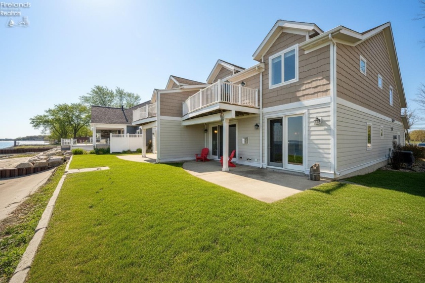 2513 Sand Road, Port Clinton, 43452, 3 Bedrooms Bedrooms, ,4 BathroomsBathrooms,Residential,For Sale,Sand,20262556