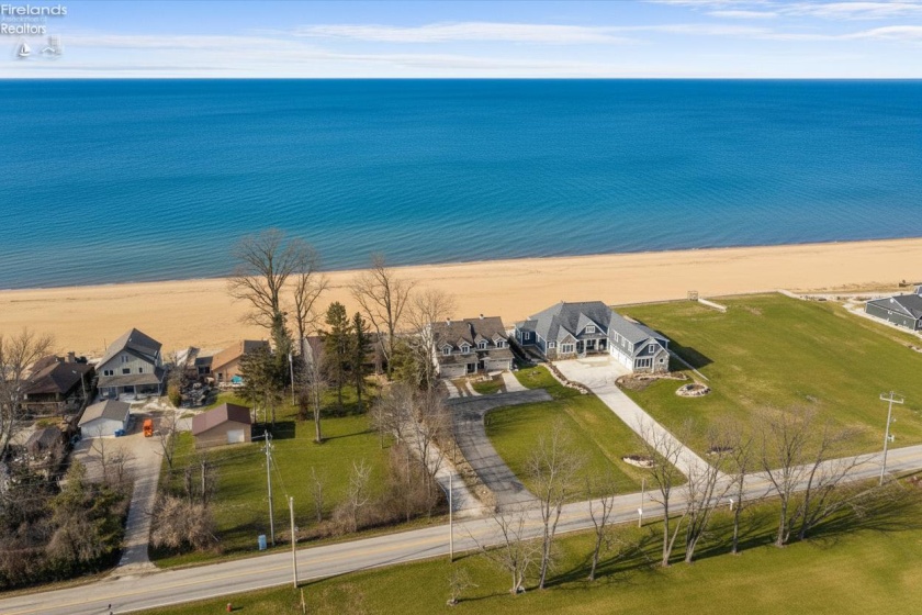 2513 Sand Road, Port Clinton, 43452, 3 Bedrooms Bedrooms, ,4 BathroomsBathrooms,Residential,For Sale,Sand,20262556