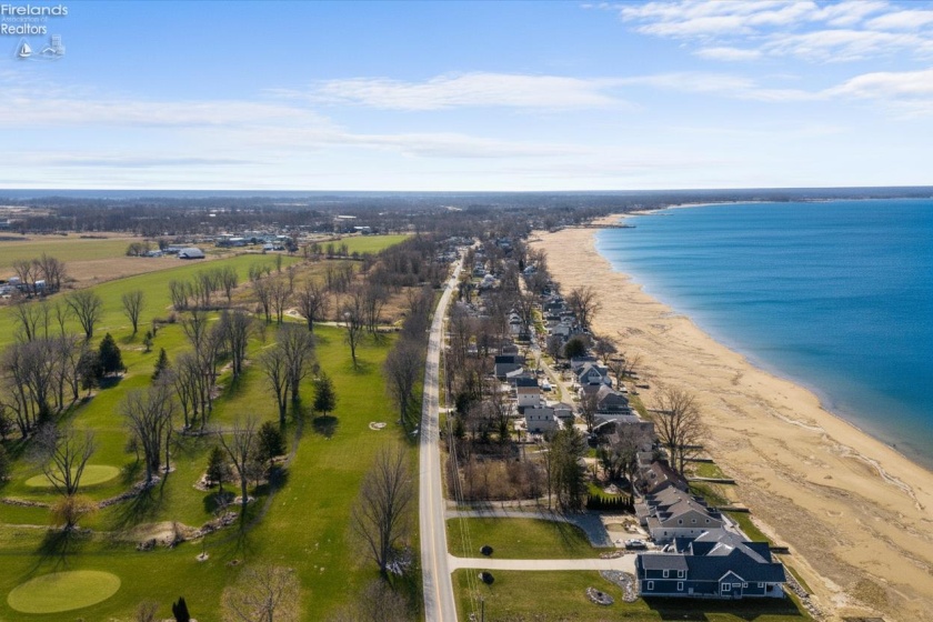 2513 Sand Road, Port Clinton, 43452, 3 Bedrooms Bedrooms, ,4 BathroomsBathrooms,Residential,For Sale,Sand,20262556