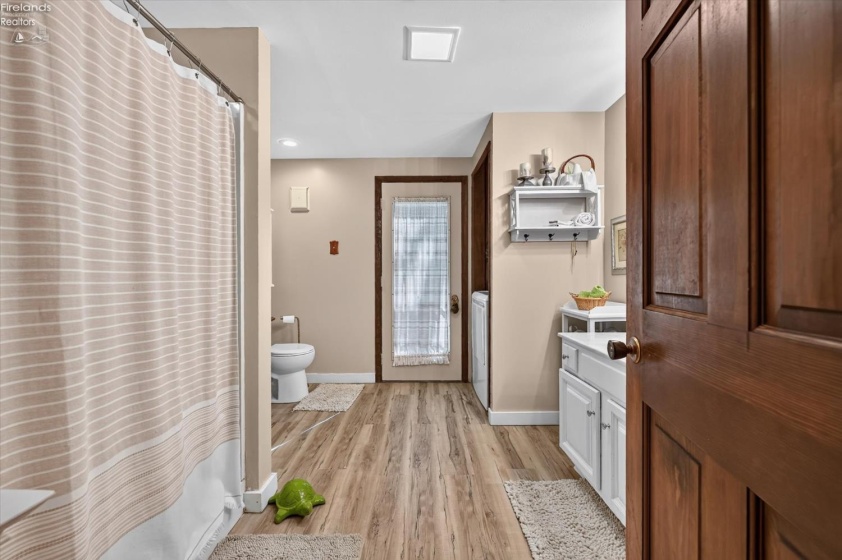 280 Meechen, Put-In-Bay, 43456, 3 Bedrooms Bedrooms, ,2 BathroomsBathrooms,Residential,For Sale,Meechen,20262520