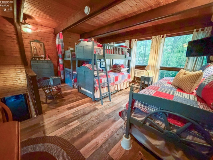 280 Meechen, Put-In-Bay, 43456, 3 Bedrooms Bedrooms, ,2 BathroomsBathrooms,Residential,For Sale,Meechen,20262520