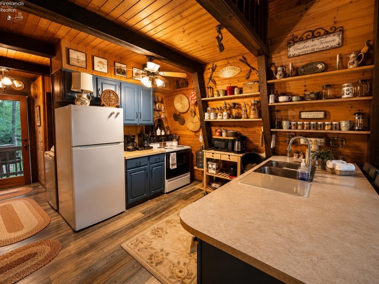 280 Meechen, Put-In-Bay, 43456, 3 Bedrooms Bedrooms, ,2 BathroomsBathrooms,Residential,For Sale,Meechen,20262520