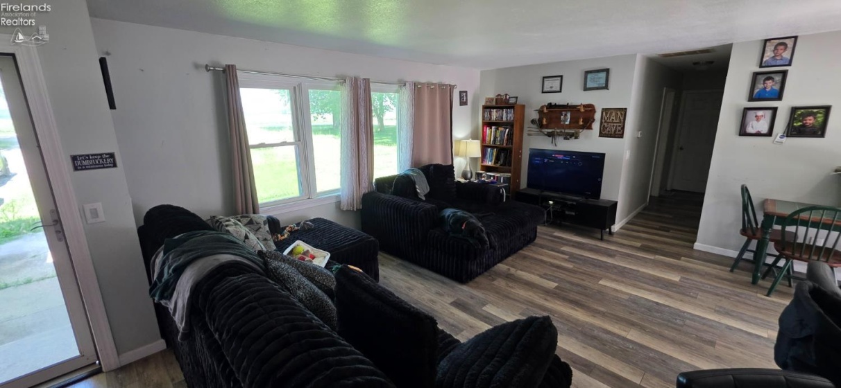 4429 State Route 53, Tiffin, 44883, 3 Bedrooms Bedrooms, ,2 BathroomsBathrooms,Residential,For Sale,State Route 53,20262559