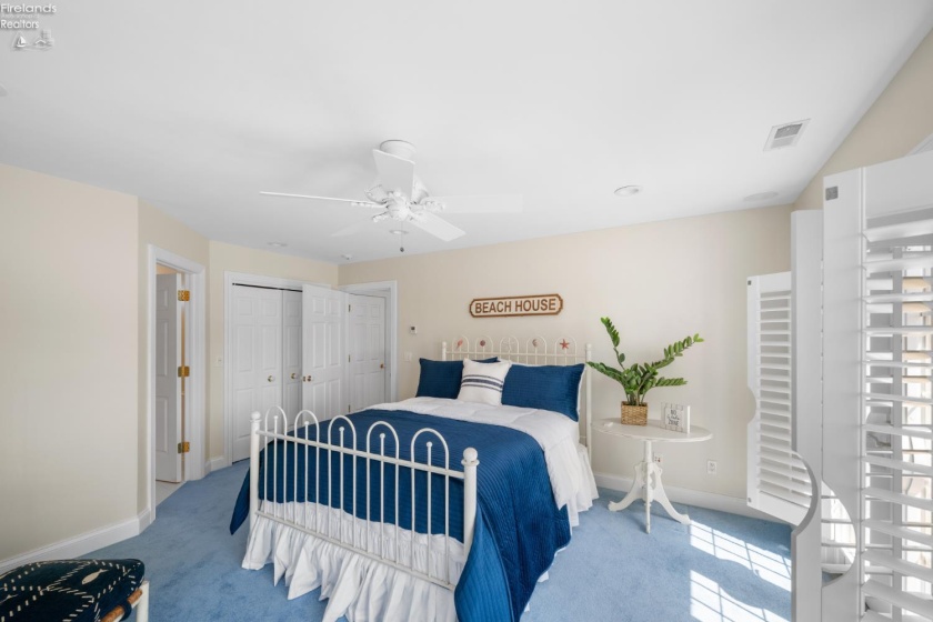 4218 Moores Dock Rd, Port Clinton, 43452, 3 Bedrooms Bedrooms, ,4 BathroomsBathrooms,Residential,For Sale,Moores Dock Rd,20262550