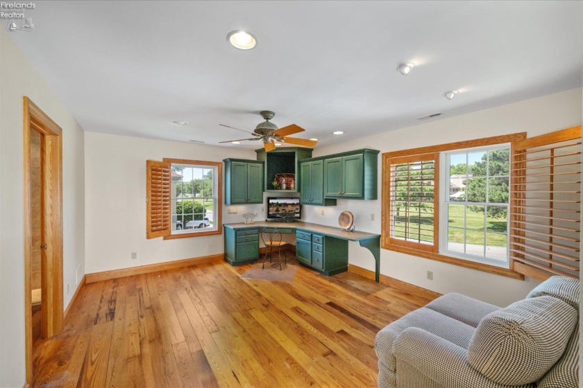 4218 Moores Dock Rd, Port Clinton, 43452, 3 Bedrooms Bedrooms, ,4 BathroomsBathrooms,Residential,For Sale,Moores Dock Rd,20262550