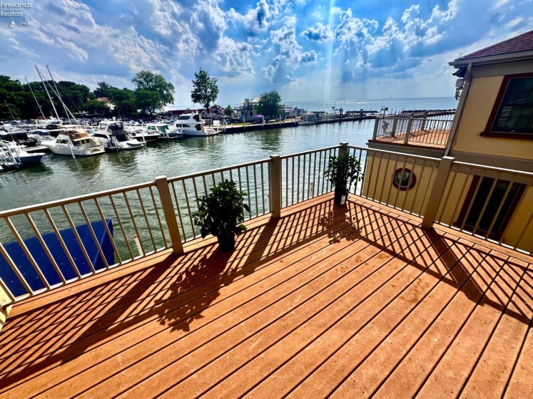 4218 Moores Dock Rd, Port Clinton, 43452, 3 Bedrooms Bedrooms, ,4 BathroomsBathrooms,Residential,For Sale,Moores Dock Rd,20262550
