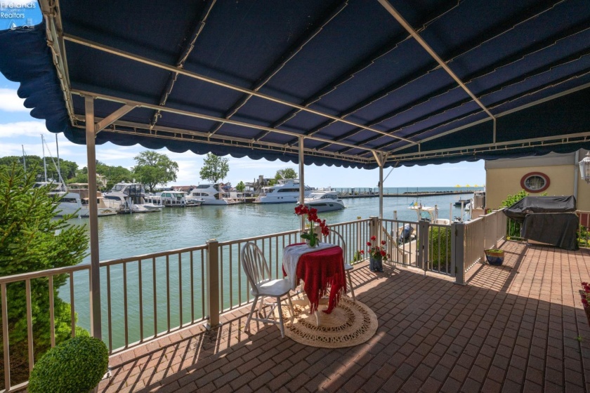 4218 Moores Dock Rd, Port Clinton, 43452, 3 Bedrooms Bedrooms, ,4 BathroomsBathrooms,Residential,For Sale,Moores Dock Rd,20262550