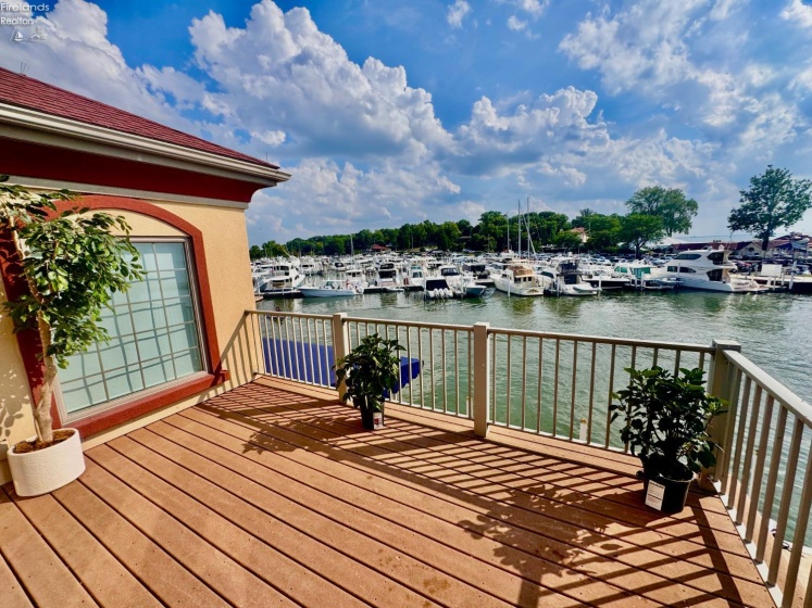 4218 Moores Dock Rd, Port Clinton, 43452, 3 Bedrooms Bedrooms, ,4 BathroomsBathrooms,Residential,For Sale,Moores Dock Rd,20262550