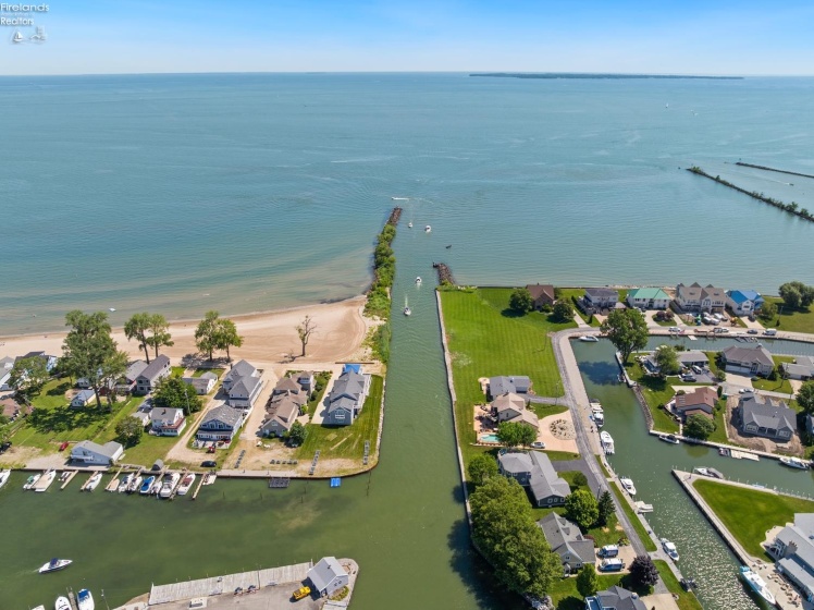 2914 Perch, Port Clinton, 43452, 3 Bedrooms Bedrooms, ,3 BathroomsBathrooms,Residential,For Sale,Perch,20262563