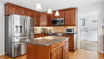 389 Jaycox Road, Avon Lake, 44012, 4 Bedrooms Bedrooms, ,3 BathroomsBathrooms,Residential,For Sale,Jaycox,20262562