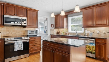 389 Jaycox Road, Avon Lake, 44012, 4 Bedrooms Bedrooms, ,3 BathroomsBathrooms,Residential,For Sale,Jaycox,20262562