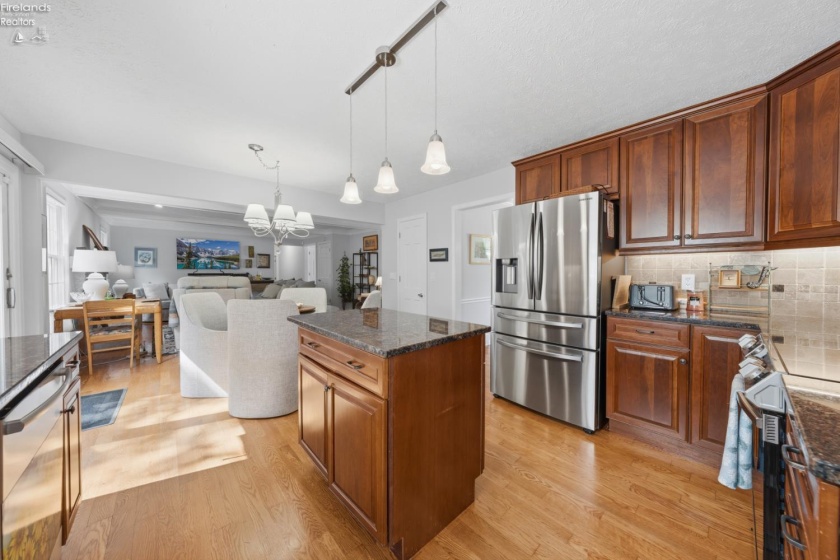 389 Jaycox Road, Avon Lake, 44012, 4 Bedrooms Bedrooms, ,3 BathroomsBathrooms,Residential,For Sale,Jaycox,20262562