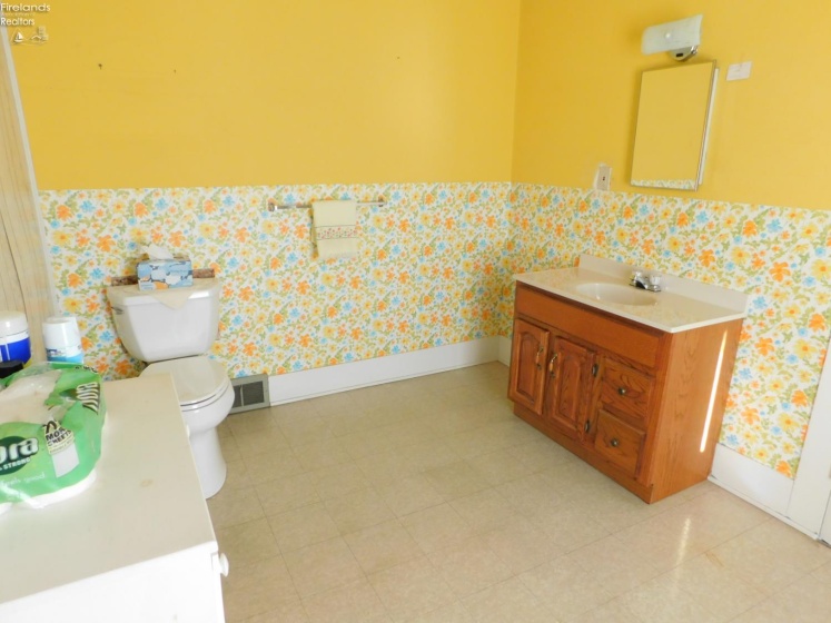 93 Benedict Avenue, Norwalk, 44857, 3 Bedrooms Bedrooms, ,2 BathroomsBathrooms,Residential,For Sale,Benedict,20262564
