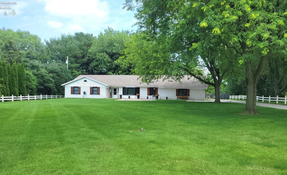 4612 Columbus Avenue, Sandusky, 44870, 4 Bedrooms Bedrooms, ,3 BathroomsBathrooms,Residential,For Sale,Columbus,20262489