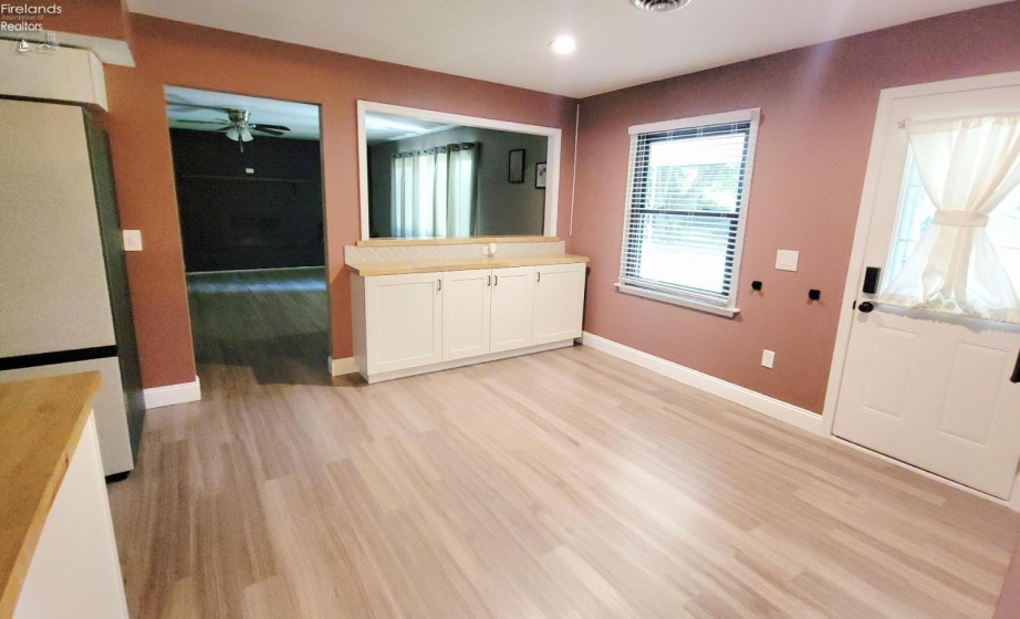 4612 Columbus Avenue, Sandusky, 44870, 4 Bedrooms Bedrooms, ,3 BathroomsBathrooms,Residential,For Sale,Columbus,20262489