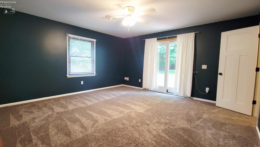 4612 Columbus Avenue, Sandusky, 44870, 4 Bedrooms Bedrooms, ,3 BathroomsBathrooms,Residential,For Sale,Columbus,20262489
