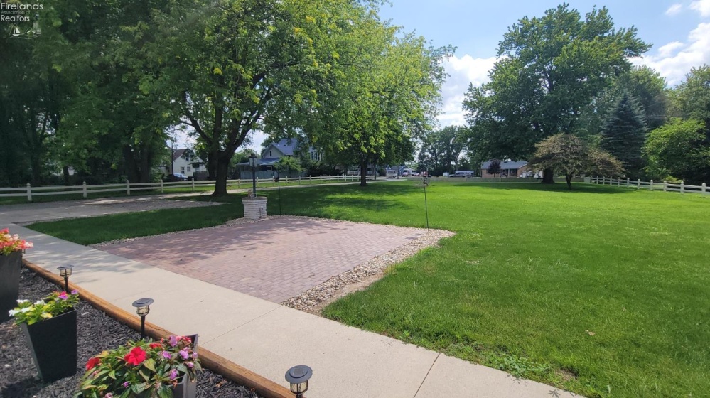 4612 Columbus Avenue, Sandusky, 44870, 4 Bedrooms Bedrooms, ,3 BathroomsBathrooms,Residential,For Sale,Columbus,20262489