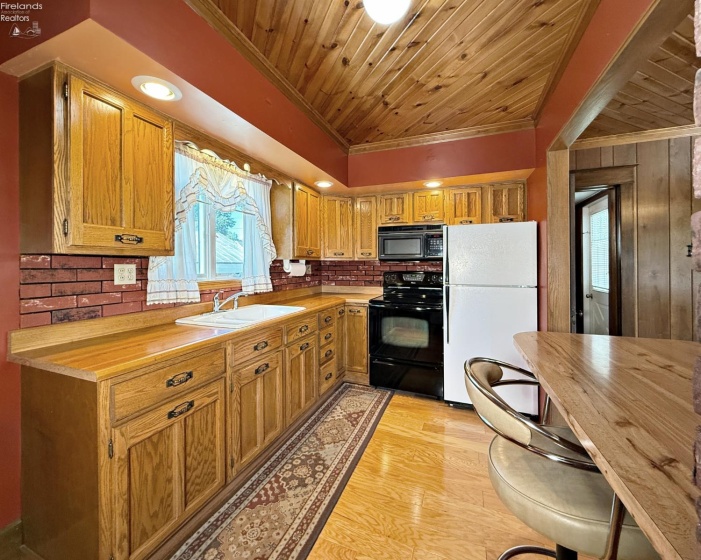 18 Maple Street, Tiffin, 44883, 2 Bedrooms Bedrooms, ,2 BathroomsBathrooms,Residential,For Sale,Maple,20262478