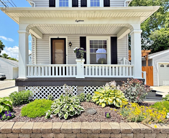18 Maple Street, Tiffin, 44883, 2 Bedrooms Bedrooms, ,2 BathroomsBathrooms,Residential,For Sale,Maple,20262478