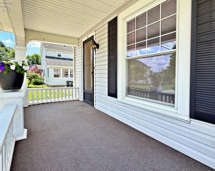 18 Maple Street, Tiffin, 44883, 2 Bedrooms Bedrooms, ,2 BathroomsBathrooms,Residential,For Sale,Maple,20262478