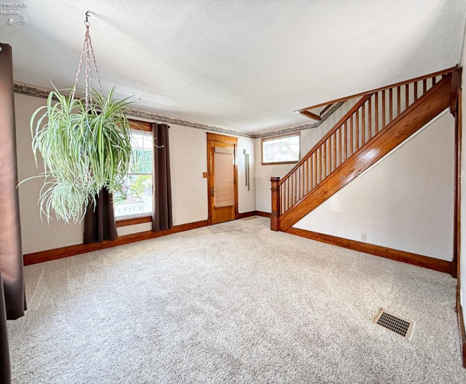 18 Maple Street, Tiffin, 44883, 2 Bedrooms Bedrooms, ,2 BathroomsBathrooms,Residential,For Sale,Maple,20262478