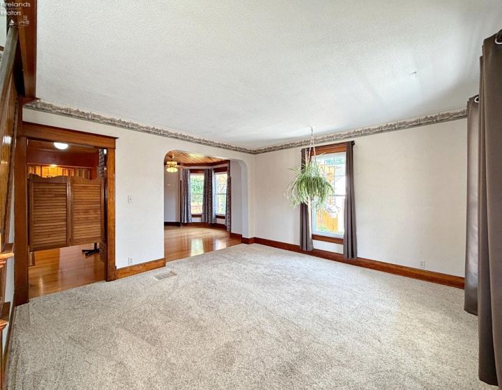 18 Maple Street, Tiffin, 44883, 2 Bedrooms Bedrooms, ,2 BathroomsBathrooms,Residential,For Sale,Maple,20262478