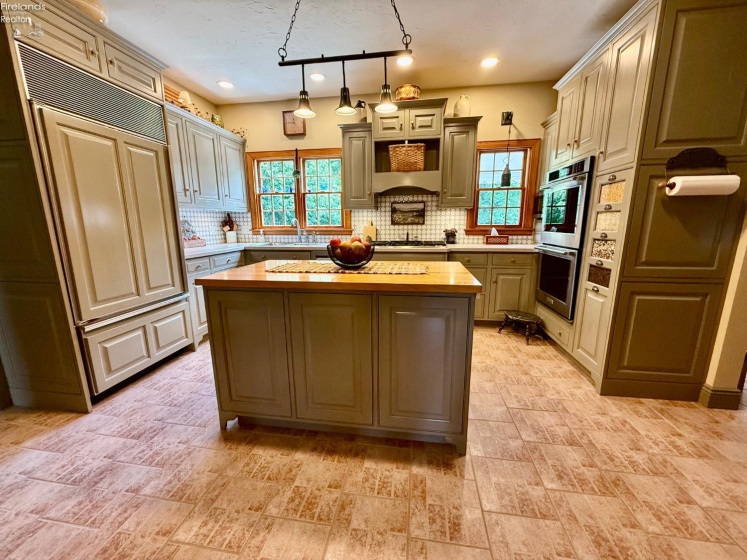 1363 Norwalk Road, Norwalk, 44857, 4 Bedrooms Bedrooms, ,5 BathroomsBathrooms,Residential,For Sale,Norwalk,20262450