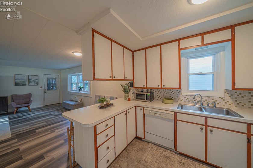 1105 Miller, Fremont, 43420, 2 Bedrooms Bedrooms, ,2 BathroomsBathrooms,Residential,For Sale,Miller,20262487