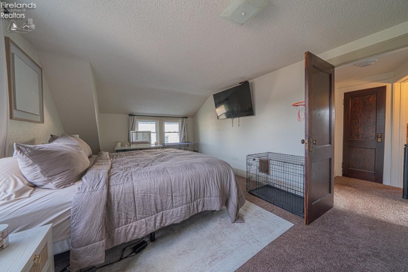1105 Miller, Fremont, 43420, 2 Bedrooms Bedrooms, ,2 BathroomsBathrooms,Residential,For Sale,Miller,20262487