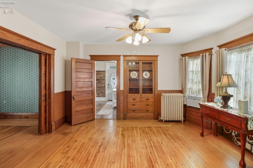 135 Euclid Avenue, Bellevue, 44811, 4 Bedrooms Bedrooms, ,2 BathroomsBathrooms,Residential,For Sale,Euclid,20262477