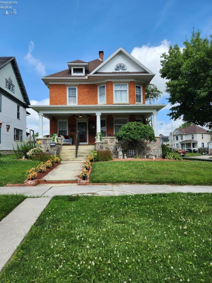 135 Euclid Avenue, Bellevue, 44811, 4 Bedrooms Bedrooms, ,2 BathroomsBathrooms,Residential,For Sale,Euclid,20262477