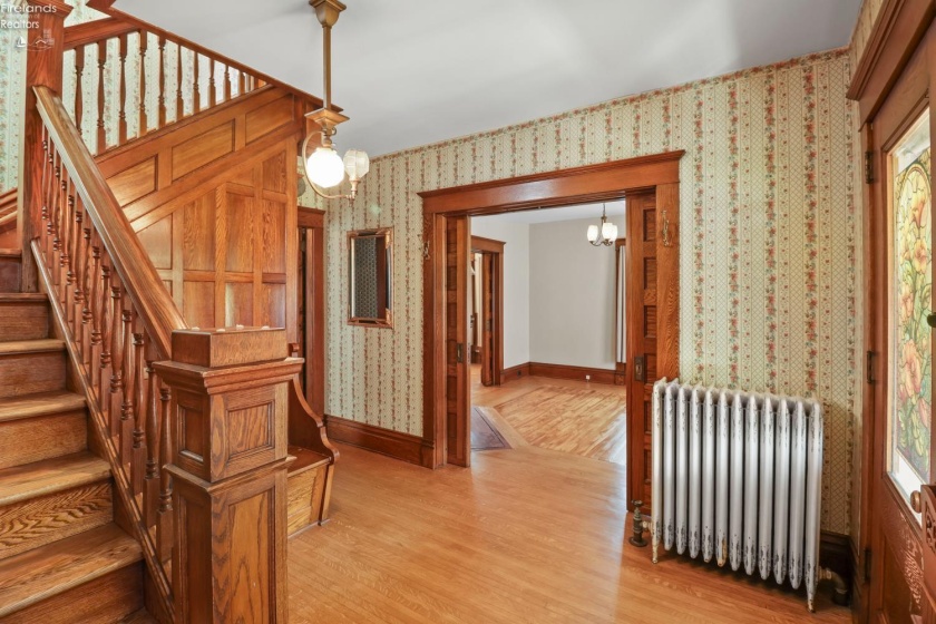 135 Euclid Avenue, Bellevue, 44811, 4 Bedrooms Bedrooms, ,2 BathroomsBathrooms,Residential,For Sale,Euclid,20262477