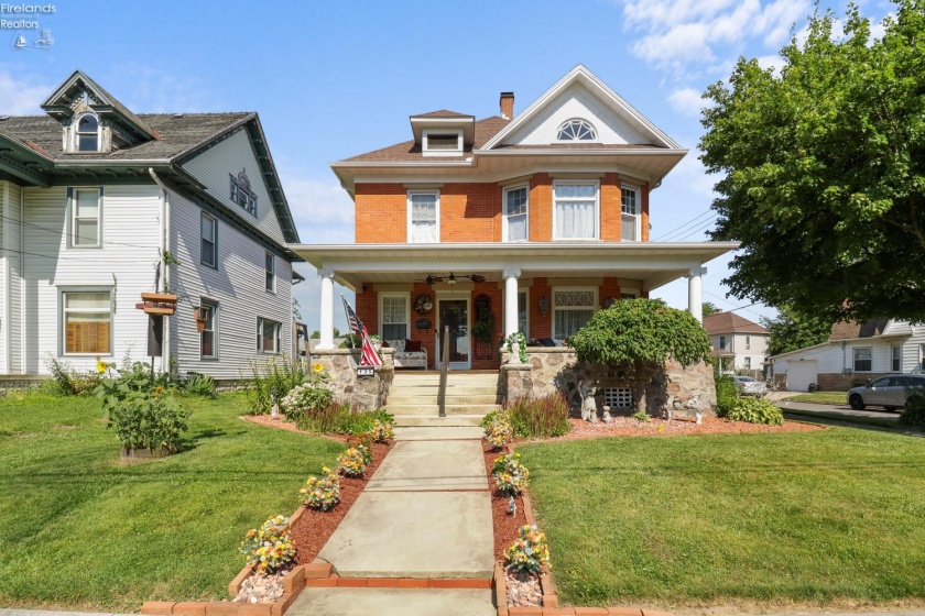 135 Euclid Avenue, Bellevue, 44811, 4 Bedrooms Bedrooms, ,2 BathroomsBathrooms,Residential,For Sale,Euclid,20262477