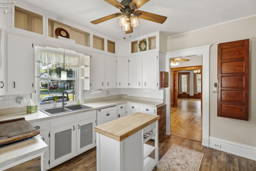 135 Euclid Avenue, Bellevue, 44811, 4 Bedrooms Bedrooms, ,2 BathroomsBathrooms,Residential,For Sale,Euclid,20262477
