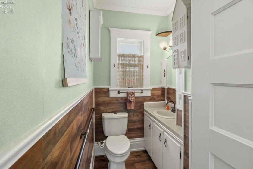 135 Euclid Avenue, Bellevue, 44811, 4 Bedrooms Bedrooms, ,2 BathroomsBathrooms,Residential,For Sale,Euclid,20262477