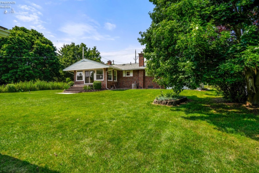 10700 Bayshore Road, Marblehead, 43440, 3 Bedrooms Bedrooms, ,1 BathroomBathrooms,Residential,For Sale,Bayshore,20262577
