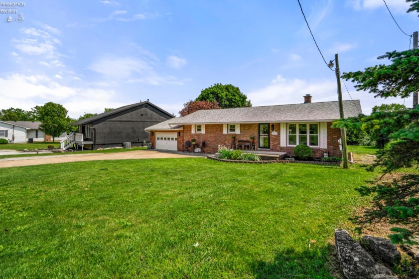 10700 Bayshore Road, Marblehead, 43440, 3 Bedrooms Bedrooms, ,1 BathroomBathrooms,Residential,For Sale,Bayshore,20262577