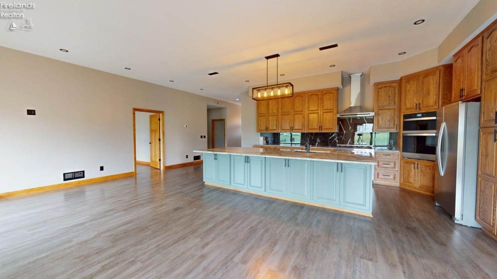 203 Crestwood Drive, Willard, 44890, 3 Bedrooms Bedrooms, ,2 BathroomsBathrooms,Residential,For Sale,Crestwood,20262571