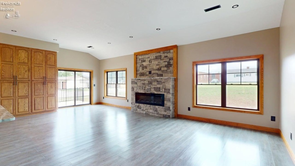 203 Crestwood Drive, Willard, 44890, 3 Bedrooms Bedrooms, ,2 BathroomsBathrooms,Residential,For Sale,Crestwood,20262571