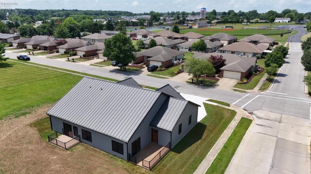 203 Crestwood Drive, Willard, 44890, 3 Bedrooms Bedrooms, ,2 BathroomsBathrooms,Residential,For Sale,Crestwood,20262571