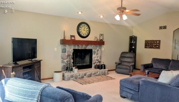 4 Quail Hollow Drive, Norwalk, 44857, 3 Bedrooms Bedrooms, ,2 BathroomsBathrooms,Residential,For Sale,Quail Hollow,20262582